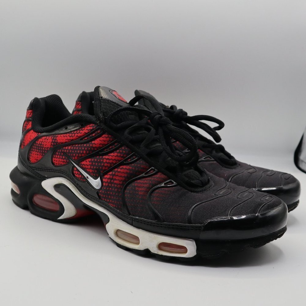 Black Red Air Max Plus TXT Men's Athletic Shoes Size 10